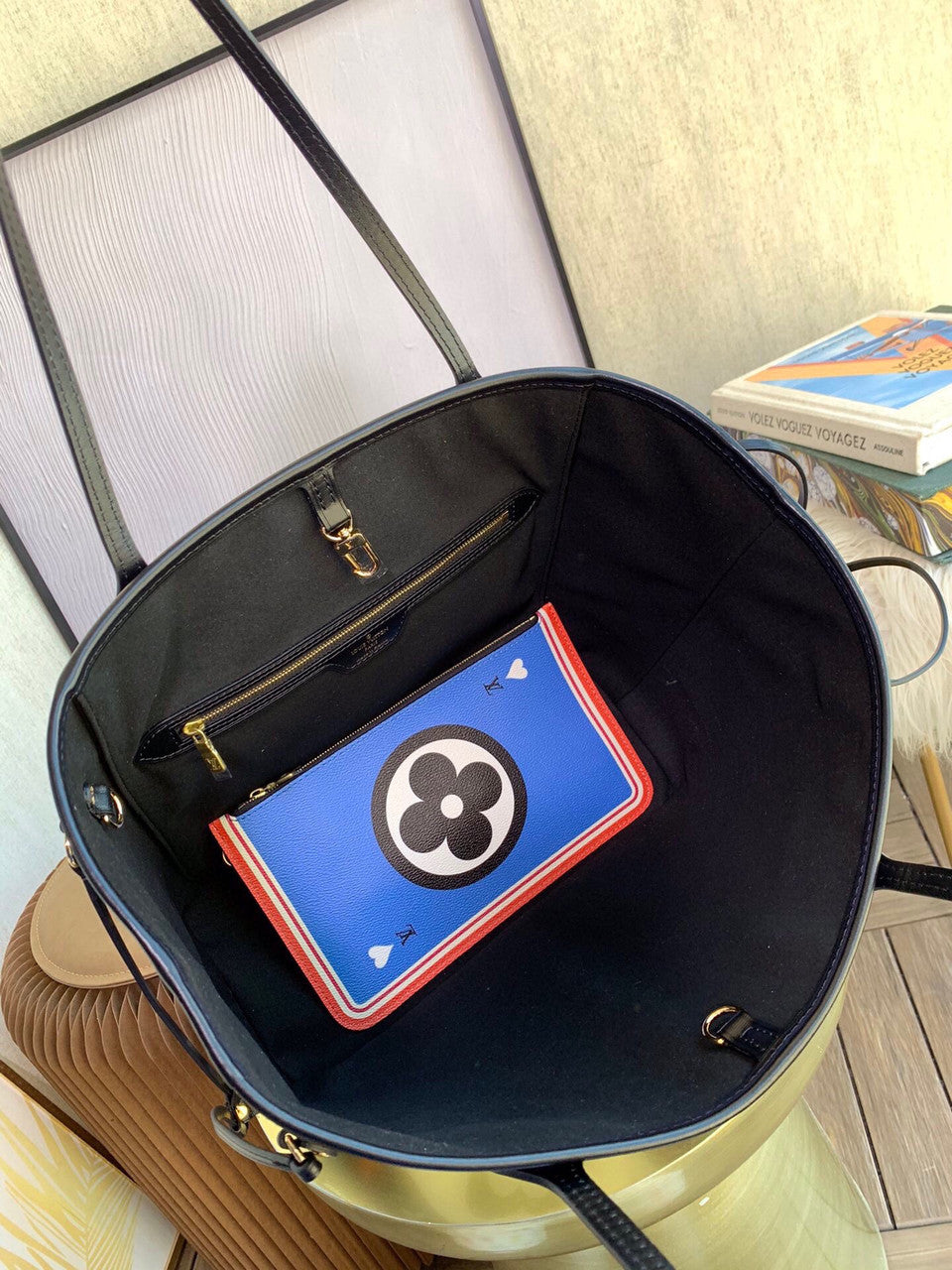Louis Vuitton M57483  GAME ON NEVERFULL MM