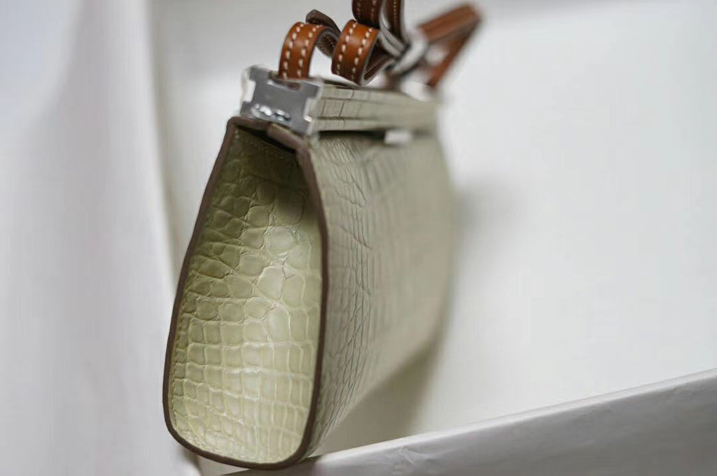 Hermes Clic-H 21 bag Green Alligator with Palladium hardwares
