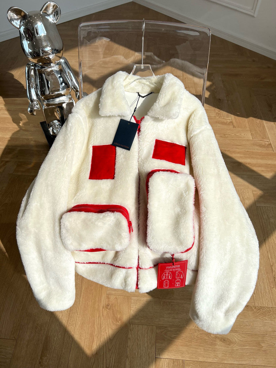 Louis Vuitton 1AAV2E MULTIPOCKET SHEARLING JACKET