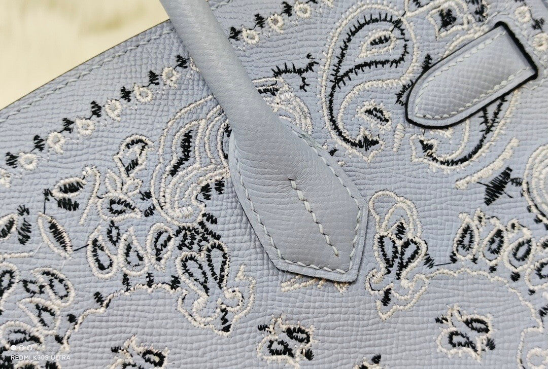 Hermes x Jay Ahr Special Edition custom-embroidering Blue lin Birkin Bag 30cm Epsom Leather Palladium Hardware [Carry by Kylie Jenner, Cardi B]