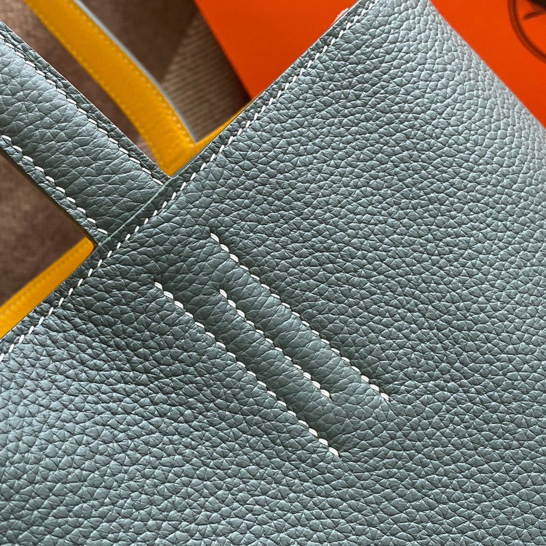 Hermes Double Sens Tote 30 Vert Amande & Amber