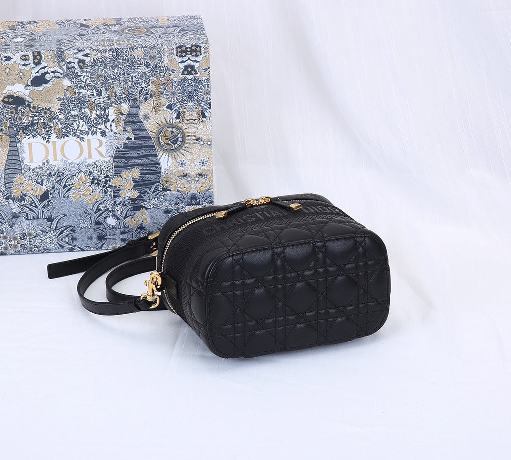 Christian Dior SMALL DIORTRAVEL VANITY CASE BLACK