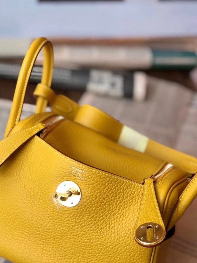 Hermes Mini Lindy 20cm Bag Soleil  Epsom Leather Gold  Hardware