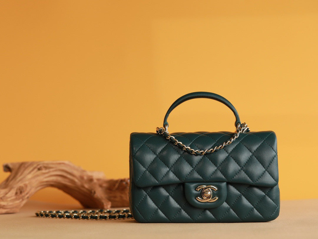 Chanel  Fall-Winter 2022/23 Pre-Collection Green MINI FLAP BAG WITH TOP HANDLE