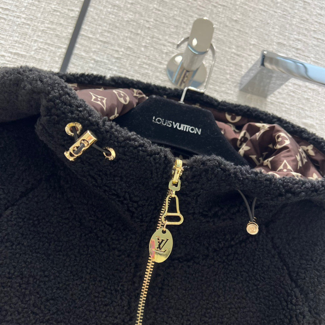 Louis Vuitton 1AAMTB REVERSIBLE BOUCLÉ WOOL PARKA