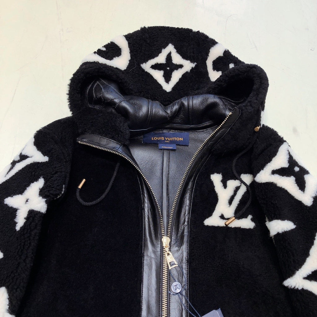 Louis Vuitton 1A8KYQ  MACRO MONOGRAM FLOWER SHEARLING JACKET