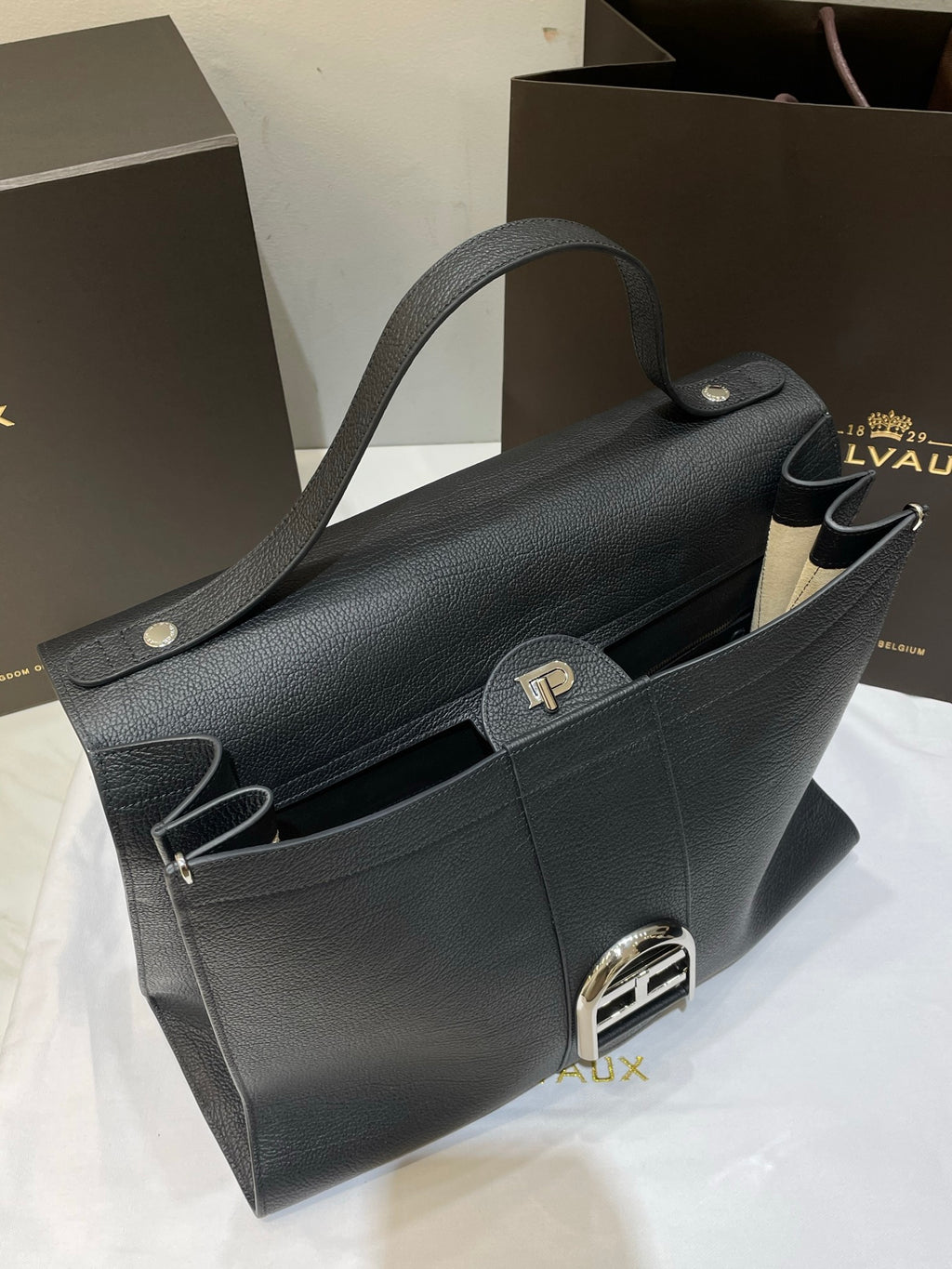 Delvaux Brillant Tempo Large (GM) Black