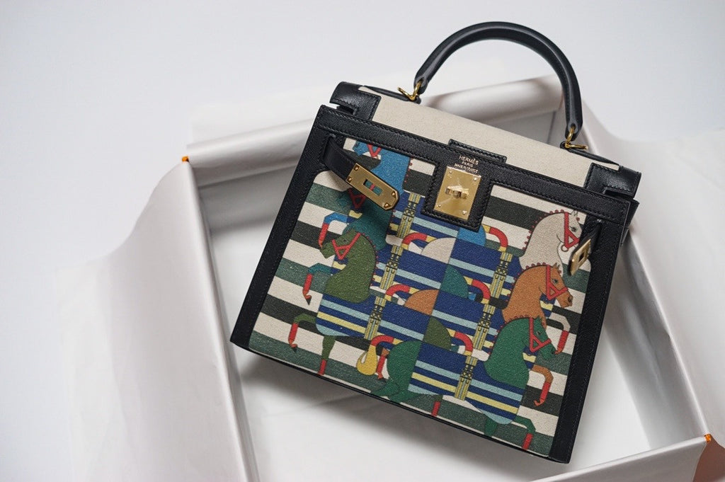 Hermes Black Kelly Bag Box Leather Horse Print Toile GHW 32 cm