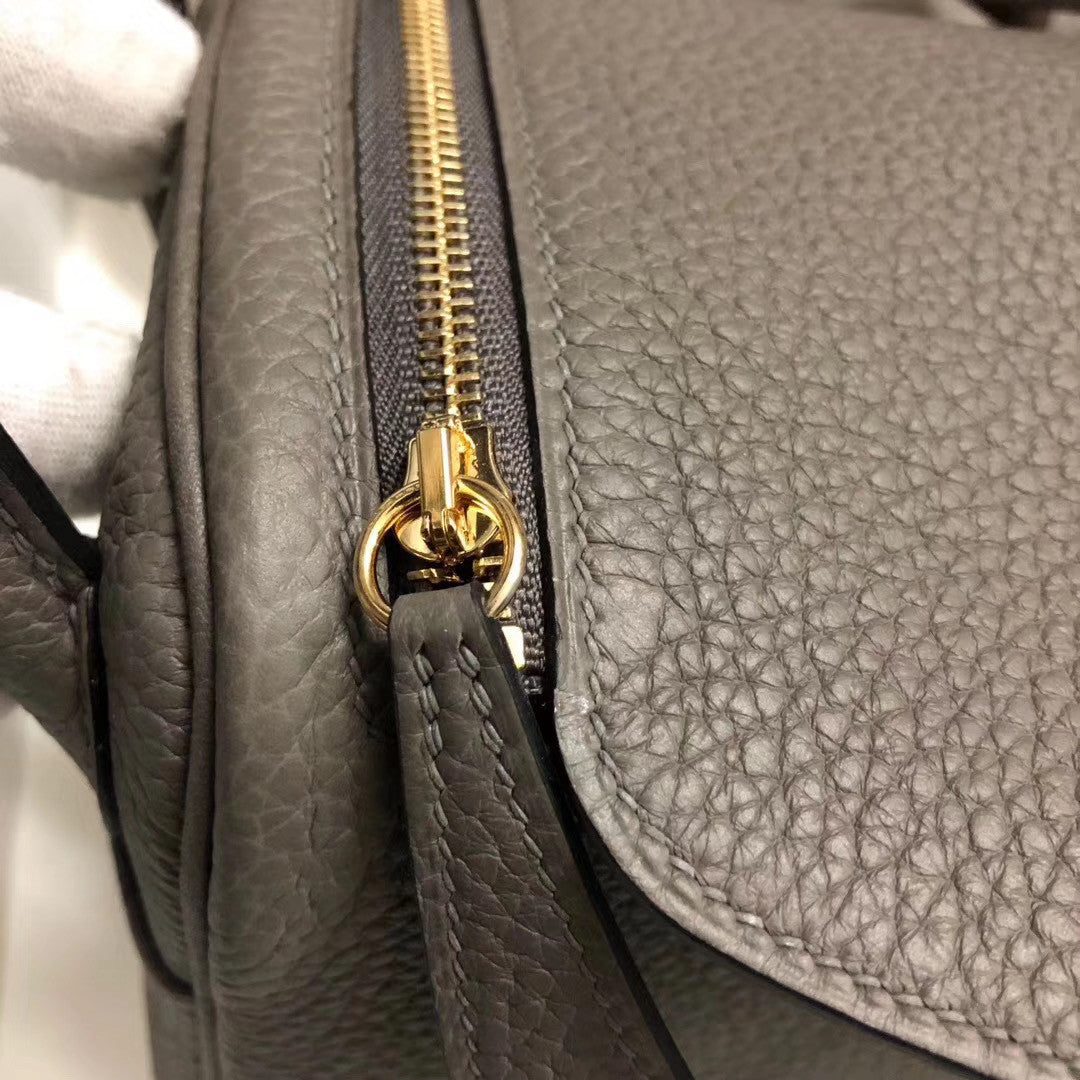 Hermès Mini Lindy 20cm Bag  8F Etain Taurillon Clemence Leather Gold Hardware