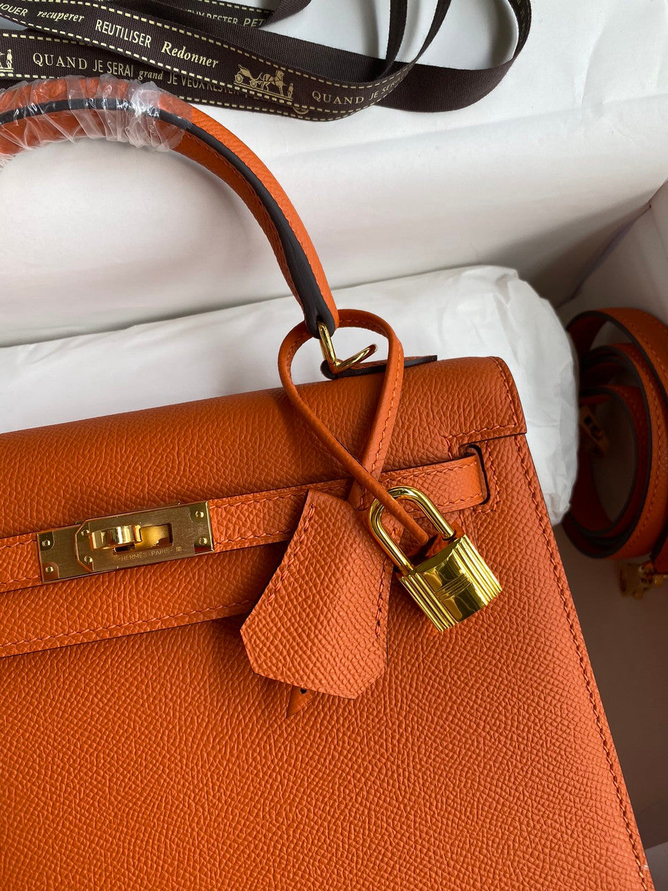 HERMES KELLY 28 SELLIER ORANGE EPSOM GOLD HARDWARE