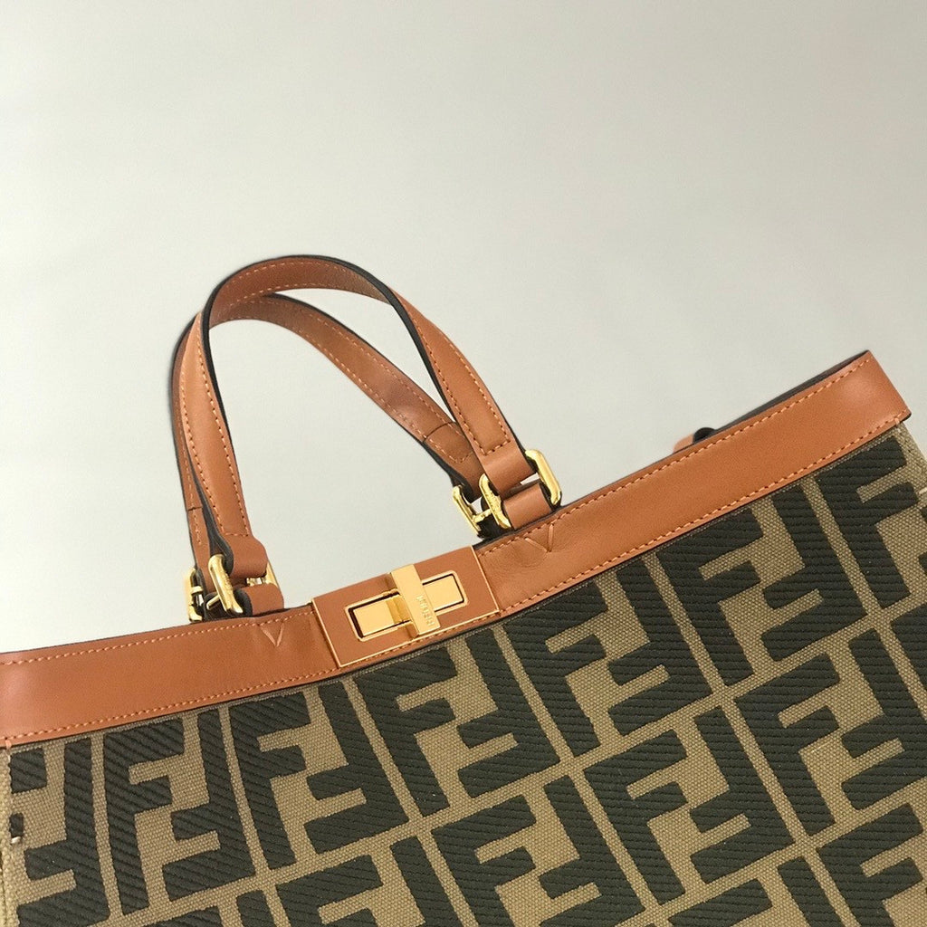 Fendi PEEKABOO X-TOTE Green canvas bag