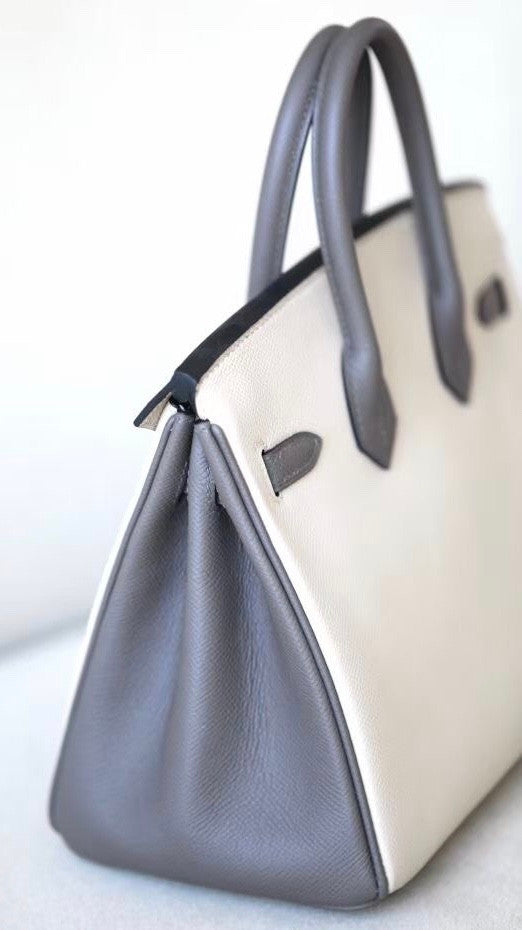 Hermes Special Order Bi-Colour 8F Etain / 10 Craie Birkin 25 cm Epsom Gold  Hardware