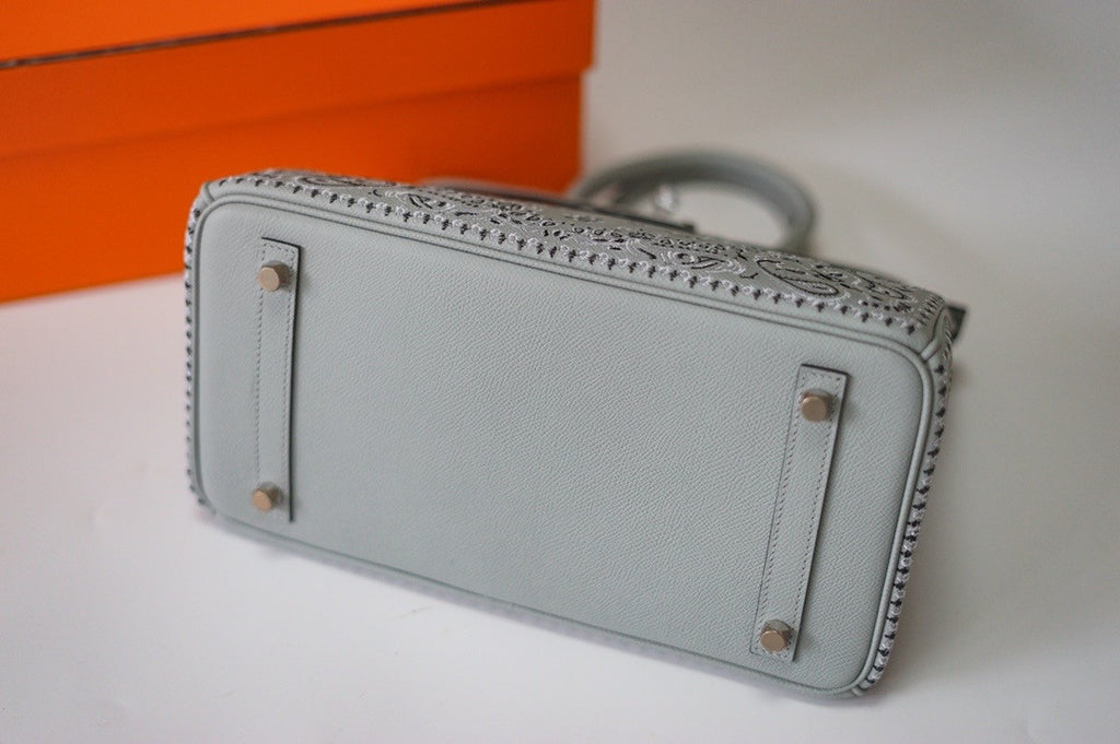 Hermes x Jay Ahr Special Edition custom-embroidering  Grey Birkin Bag 30cm Epsom Leather Palladium Hardware [Carry by Kylie Jenner, Cardi B]