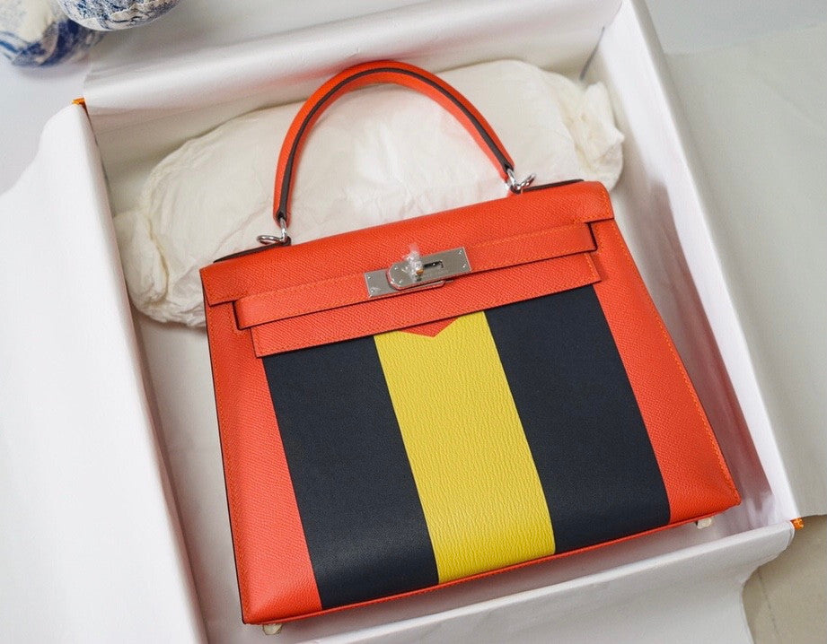 Hermes Limited Edition Kelly 28cm Lettre M Epsom PHW