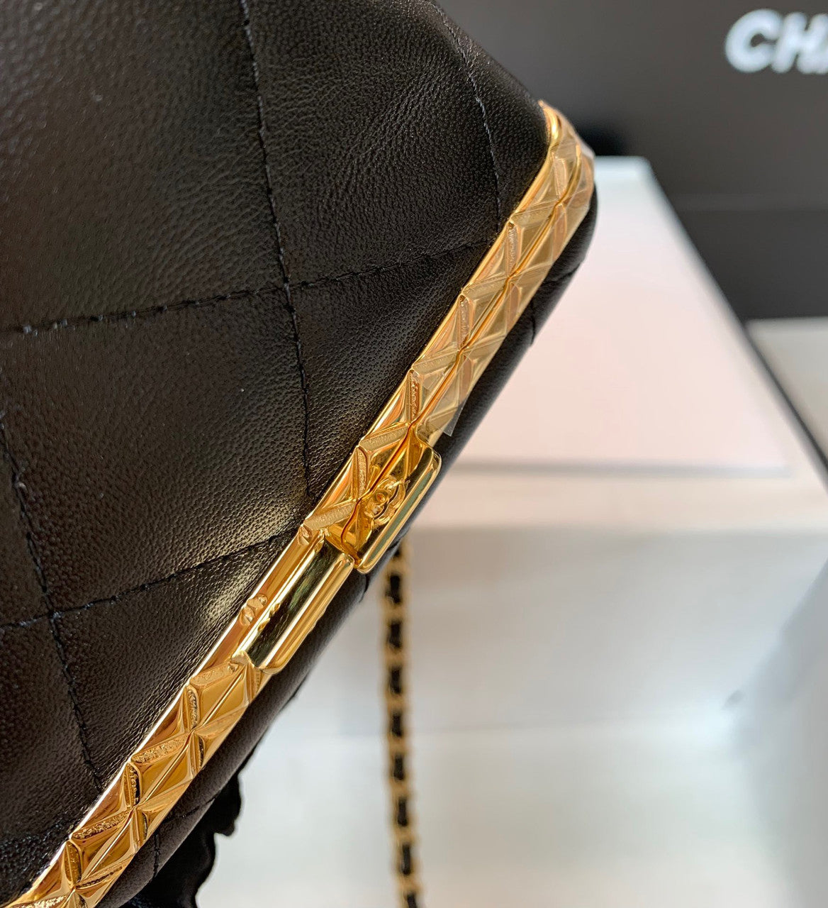 Chanel SMALL BUCKET WITH CHAIN