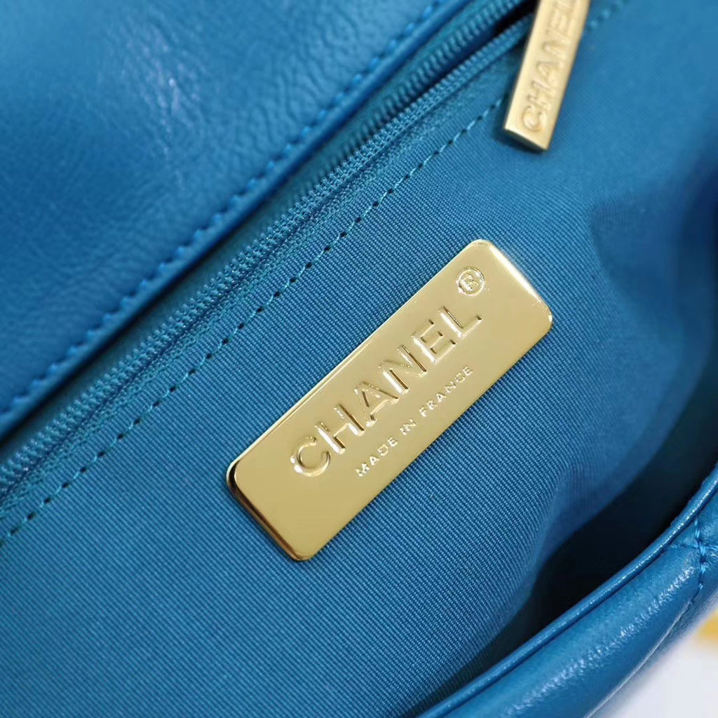 CHANEL 19 Large Flap Bag Blue
