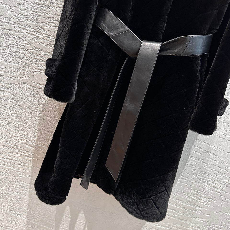 Chanel Shearling Coat with Diamond Quilting, Leather Belt and CC Logo — Fall/Winter 2026-2027 Chanel