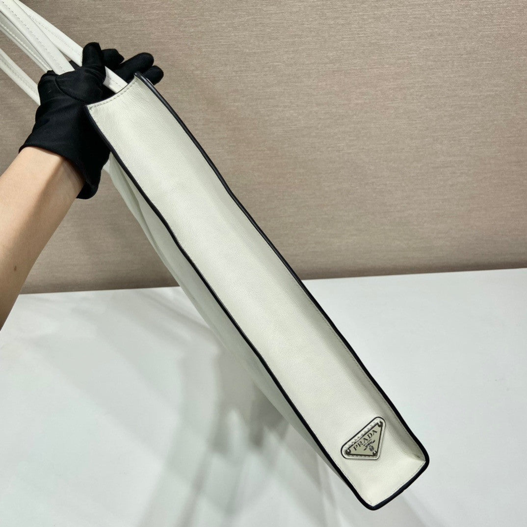Prada Leather tote White