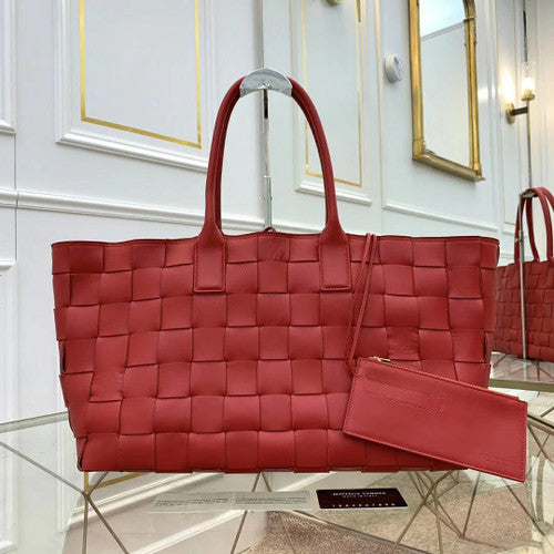 Bottega Veneta MEDIUM TOTE IN MAXI INTRECCIO Red