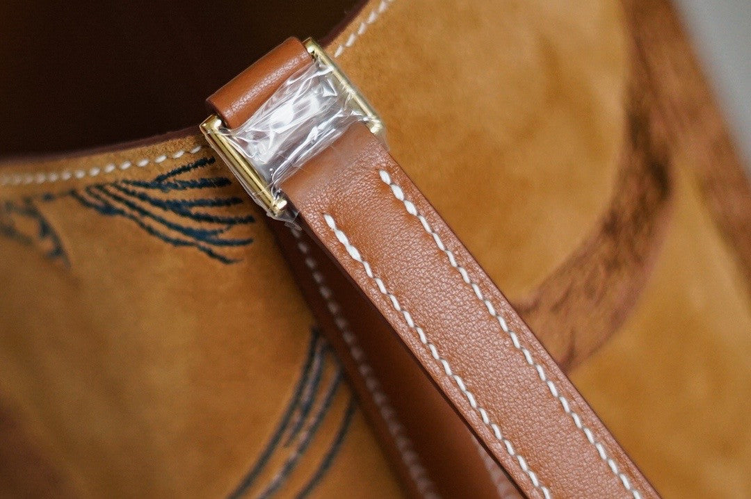 Hermes 2021 Limited Edition Embroidered Picotin lock 18 Touch Suede/ Swift Gold Hardware
