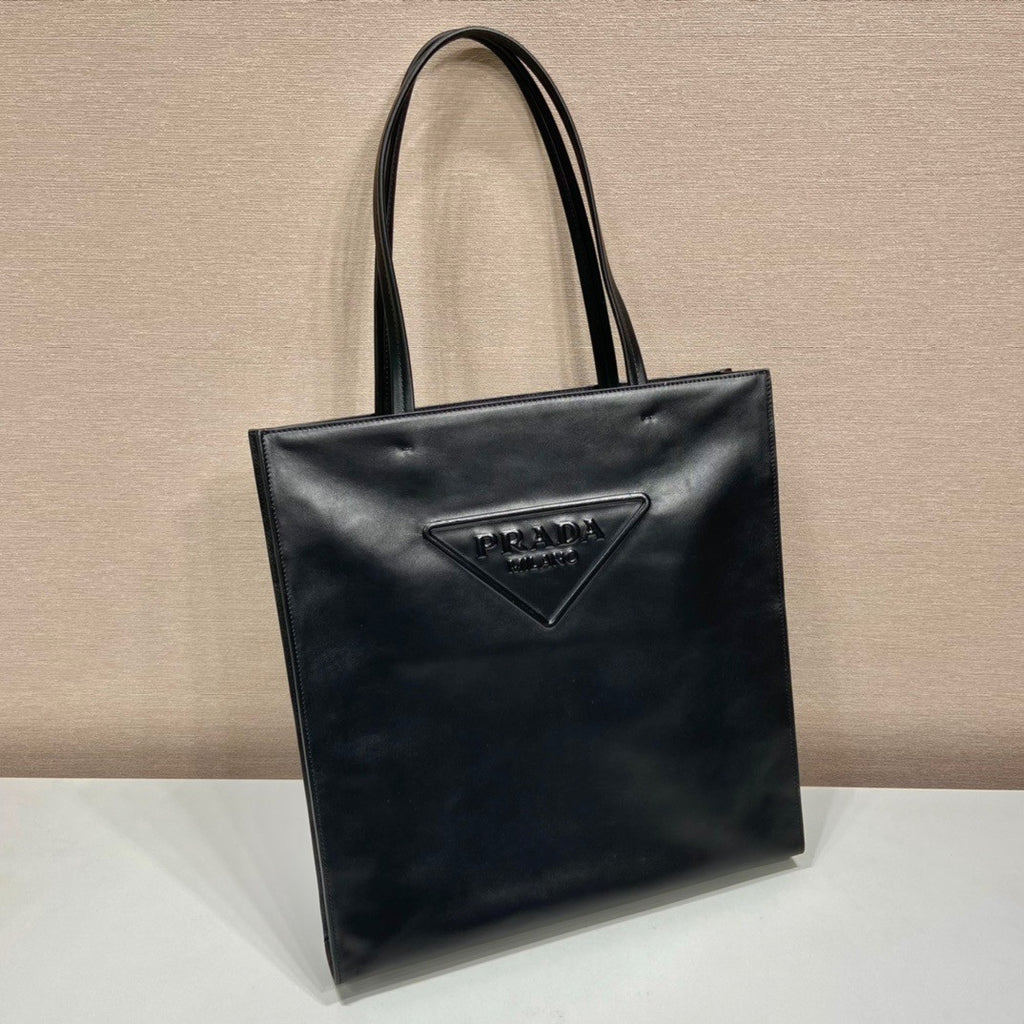 Prada Leather tote Black