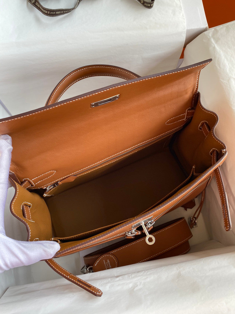 Hermes  Kelly Lakis 32 Gold with Palladium Hardware