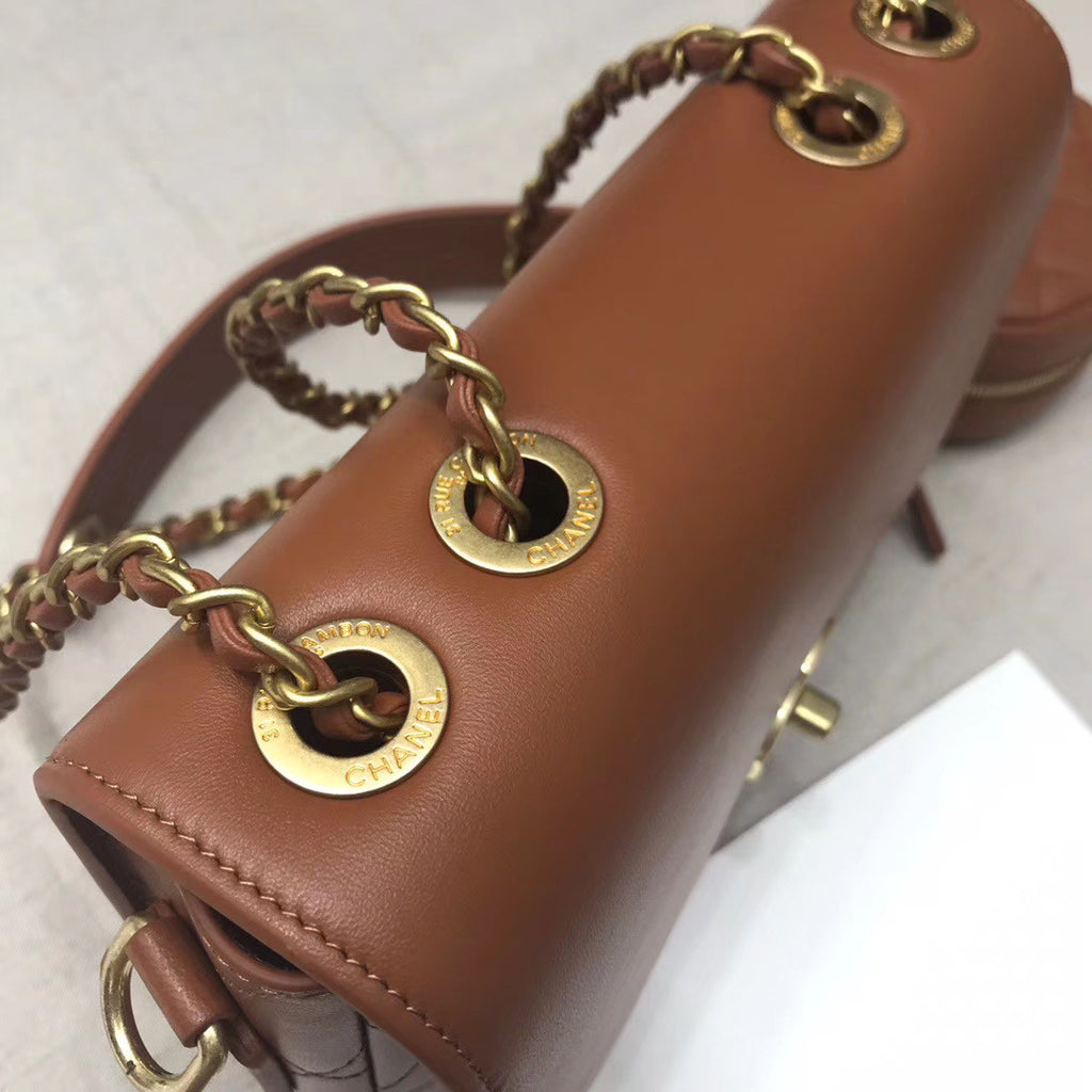 CHANEL Flap Bag & Coin Purse Beige