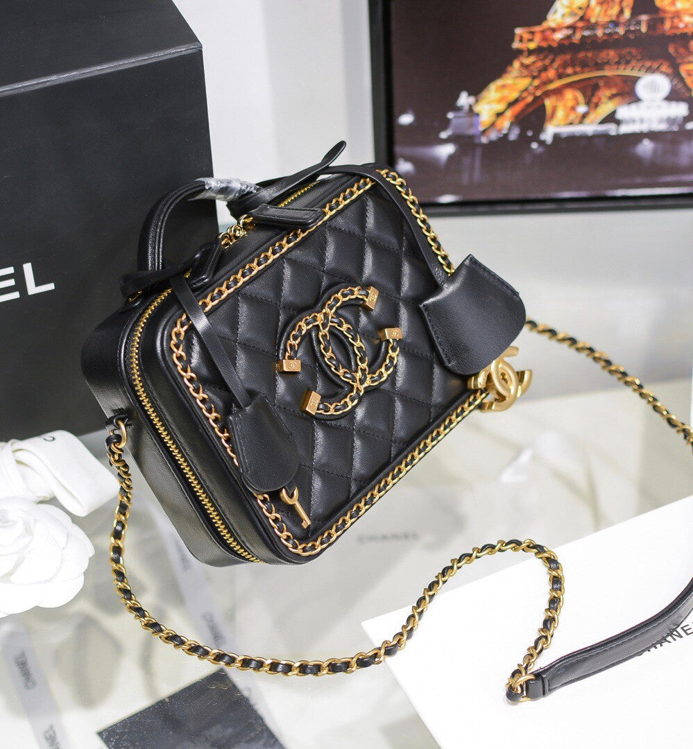 Chanel Small Vanity Case Black
