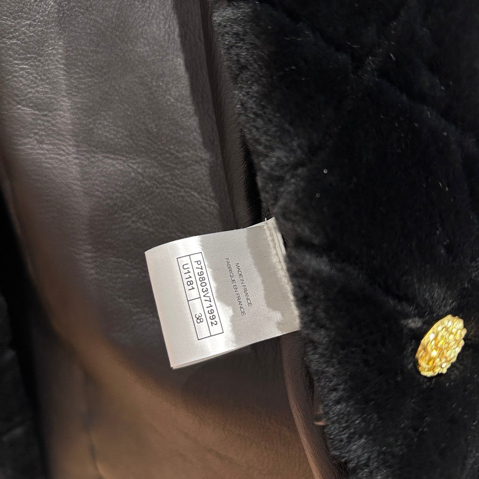 Chanel Shearling Coat with Diamond Quilting, Leather Belt and CC Logo — Fall/Winter 2026-2027 Chanel