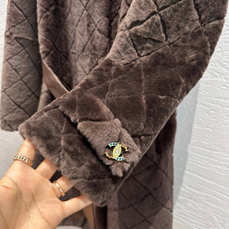 Chanel Shearling Coat with Diamond Quilting, Leather Belt and CC Logo — Fall/Winter 2026-2027 Chanel