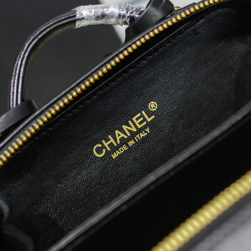 Chanel Small Vanity Case Black