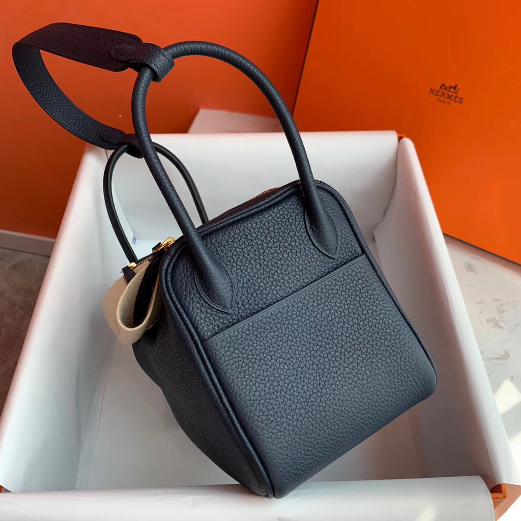 Hermes 2Z Bleu Nuit Lindy 26 Veau Taurillon Clemence Gold Hardware