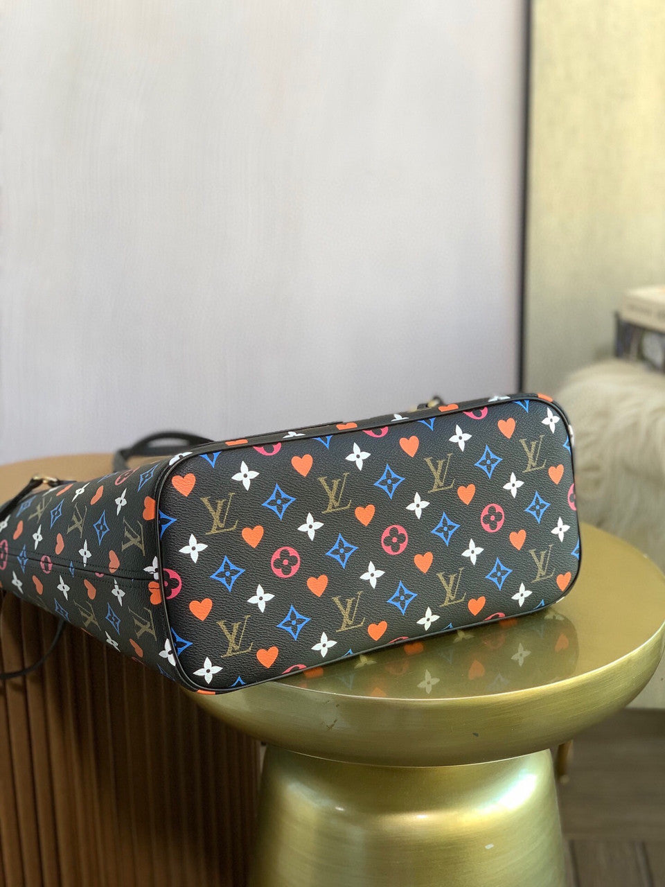Louis Vuitton M57483  GAME ON NEVERFULL MM
