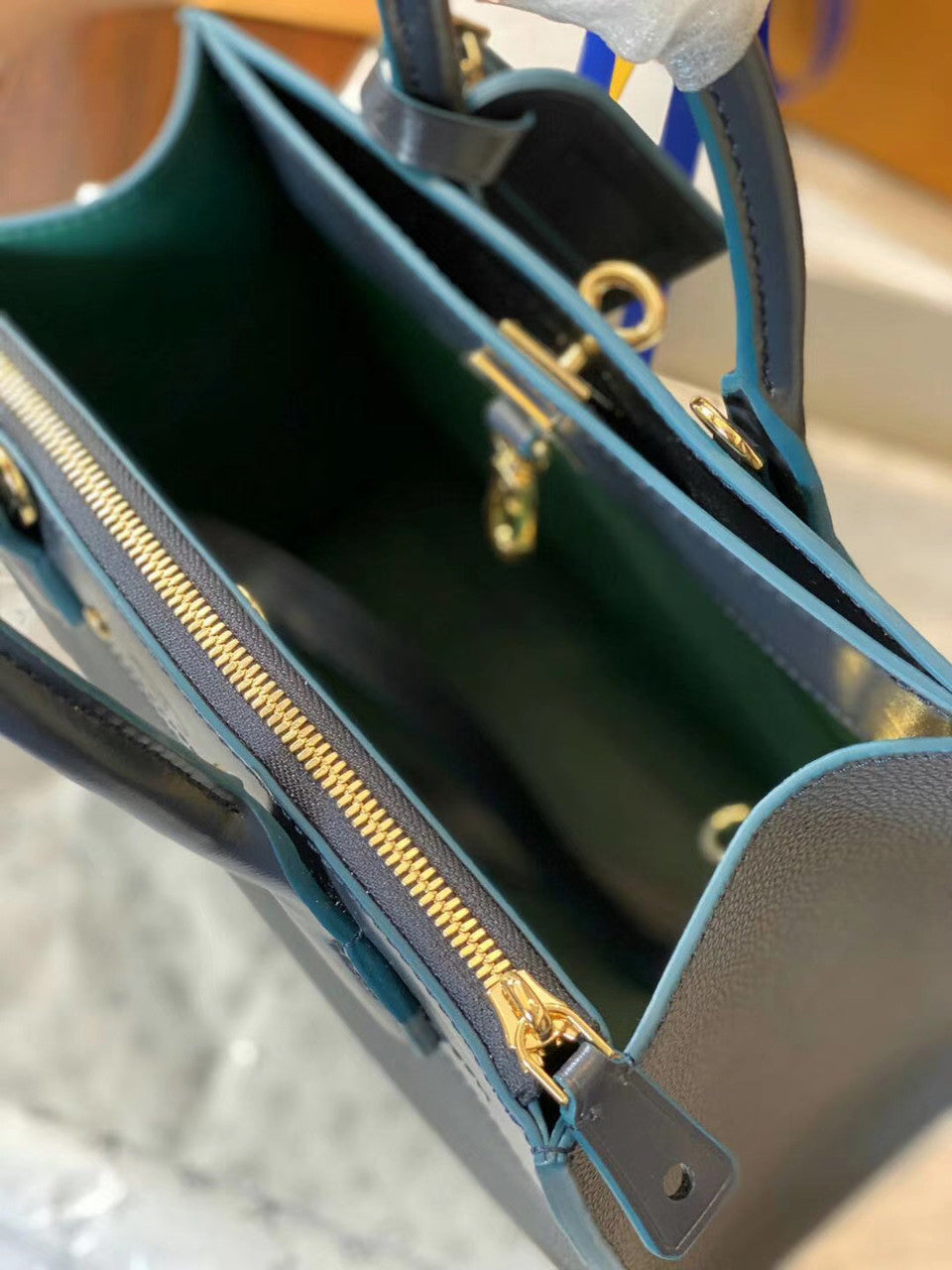 Louis Vuitton M53321 City Steamer PM Black