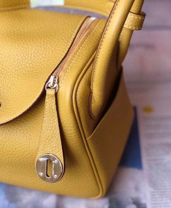 Hermes Mini Lindy 20cm Bag Soleil  Epsom Leather Gold  Hardware