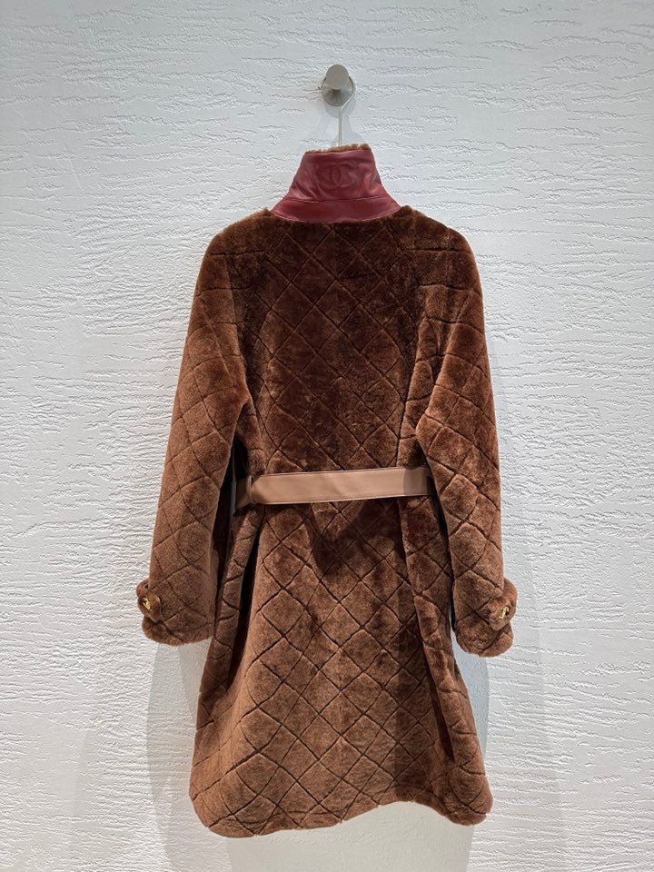 Chanel Shearling Coat with Diamond Quilting, Leather Belt and CC Logo — Fall/Winter 2026-2027 Chanel