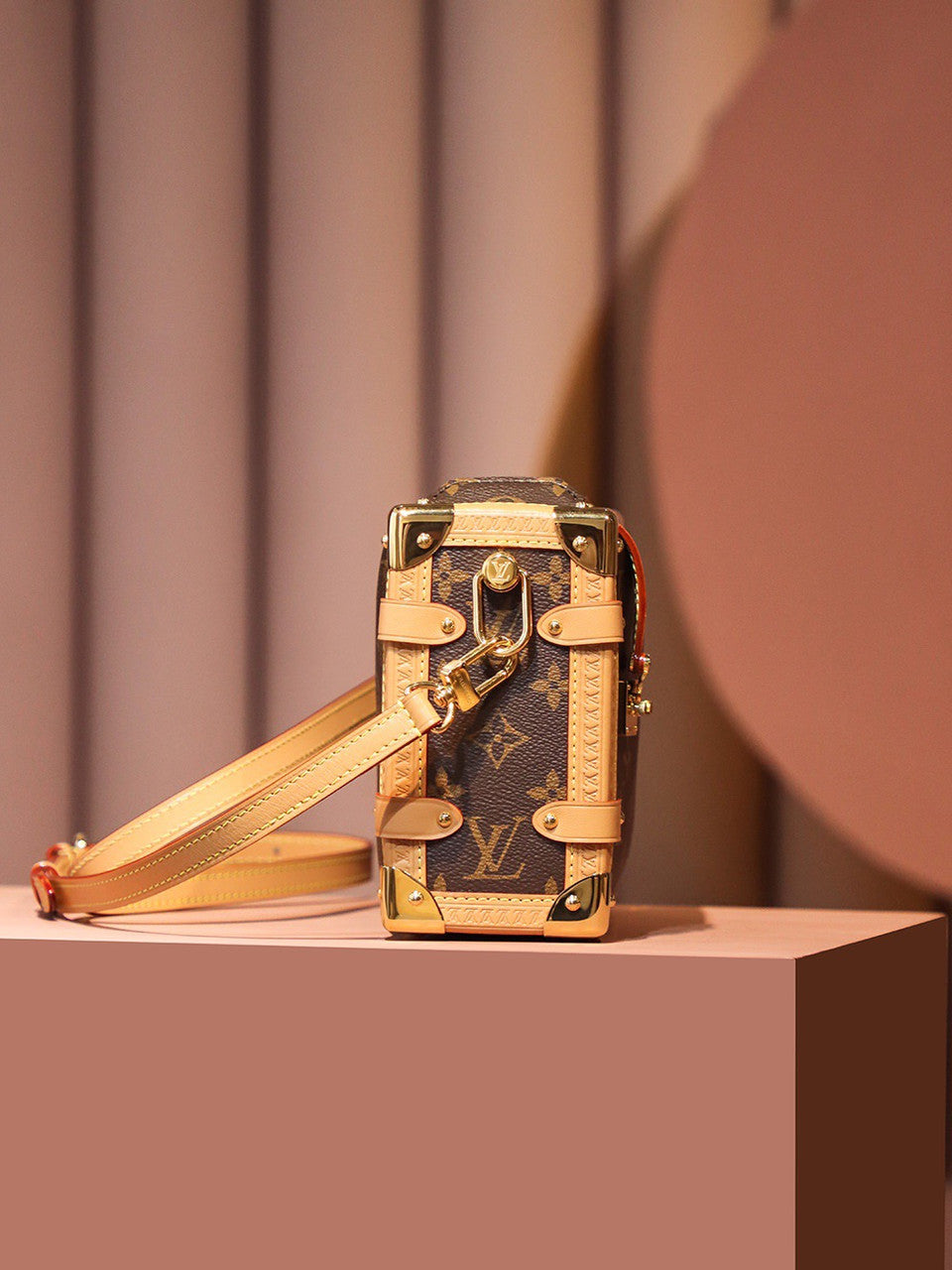 [Priority Access] Louis Vuitton M46358 SIDE TRUNK