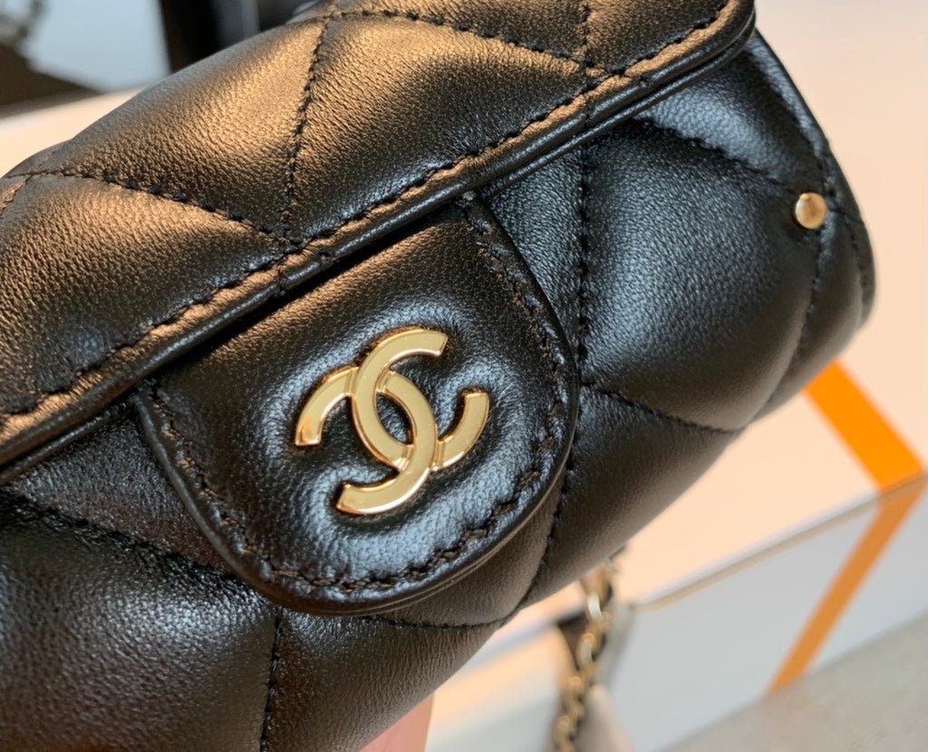Chanel JEWEL CARD HOLDER WITH CHAIN