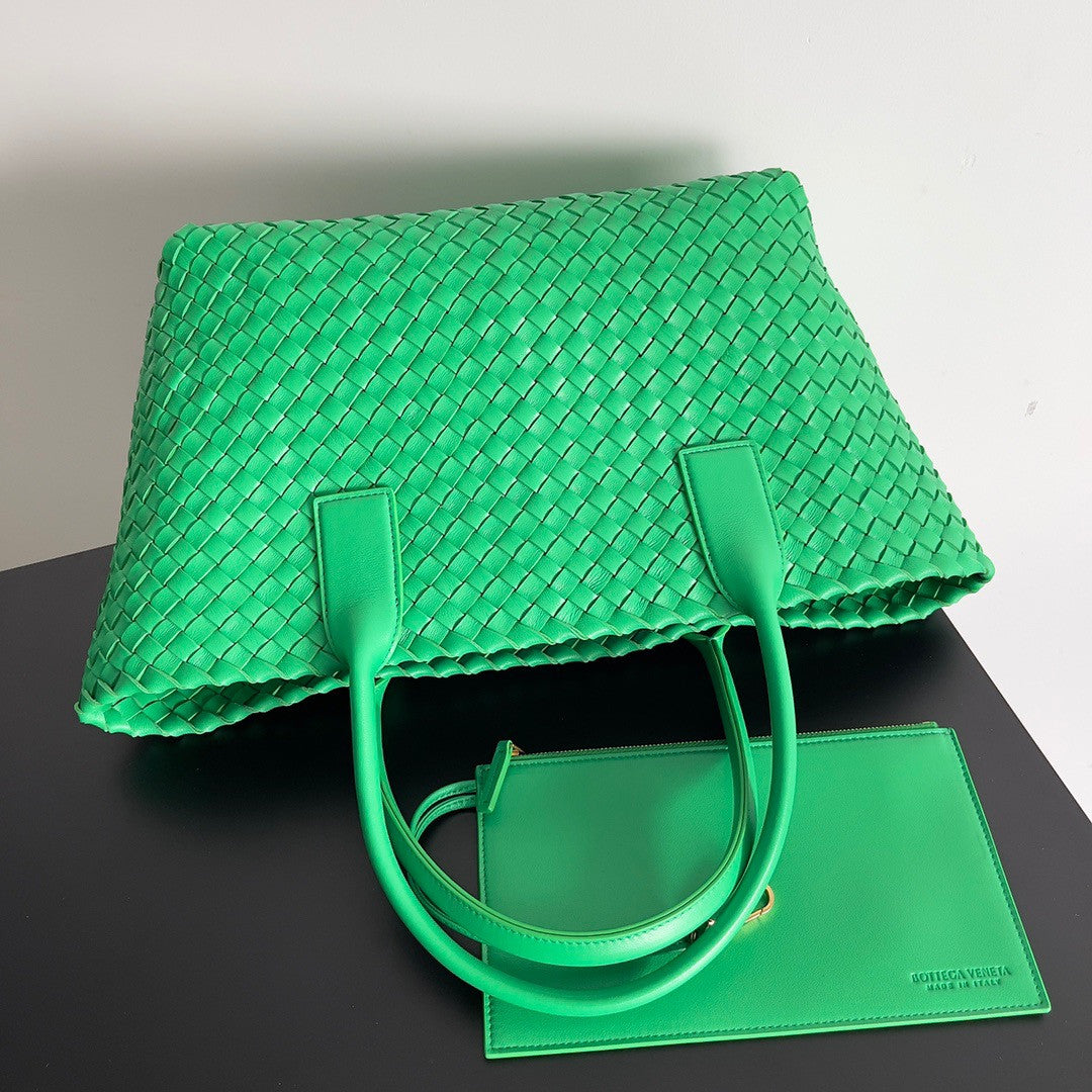 Bottega Veneta Small Cabat Green