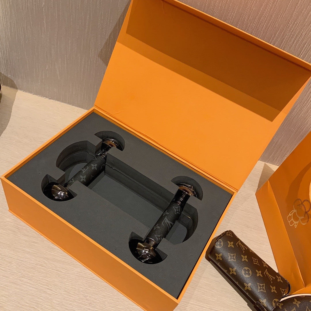 Louis Vuitton GI0433  DUMBBELLS