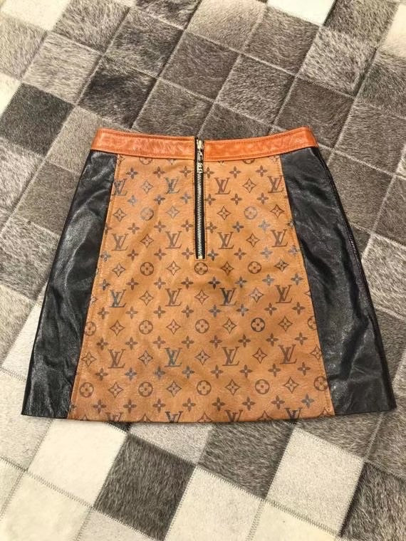Louis Vuitton 1A82RO TATTOO MONOGRAM A-LINE MINI SKIRT