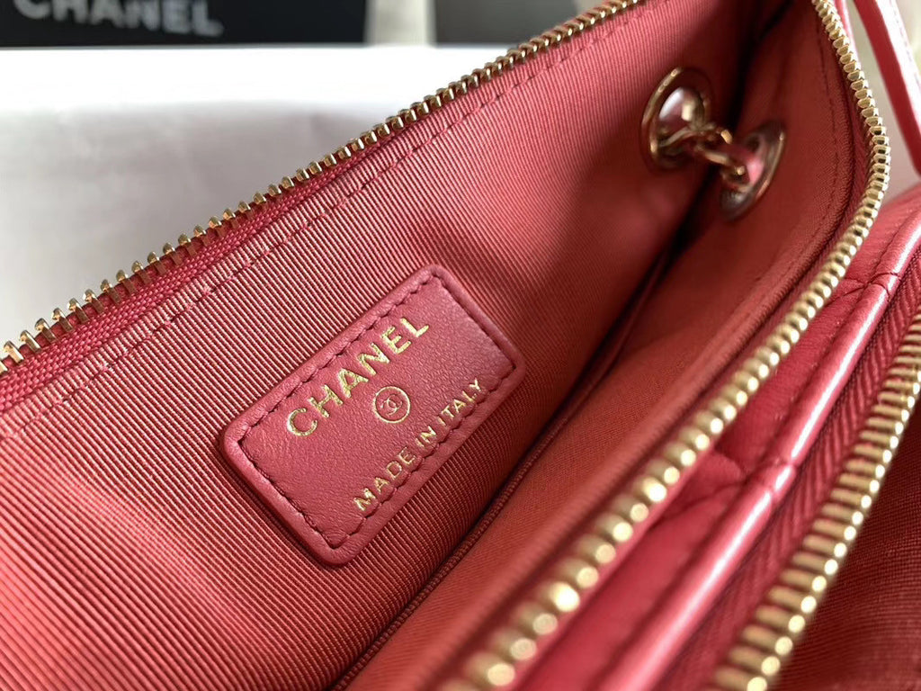 Chanel Clutch With Chain Pink