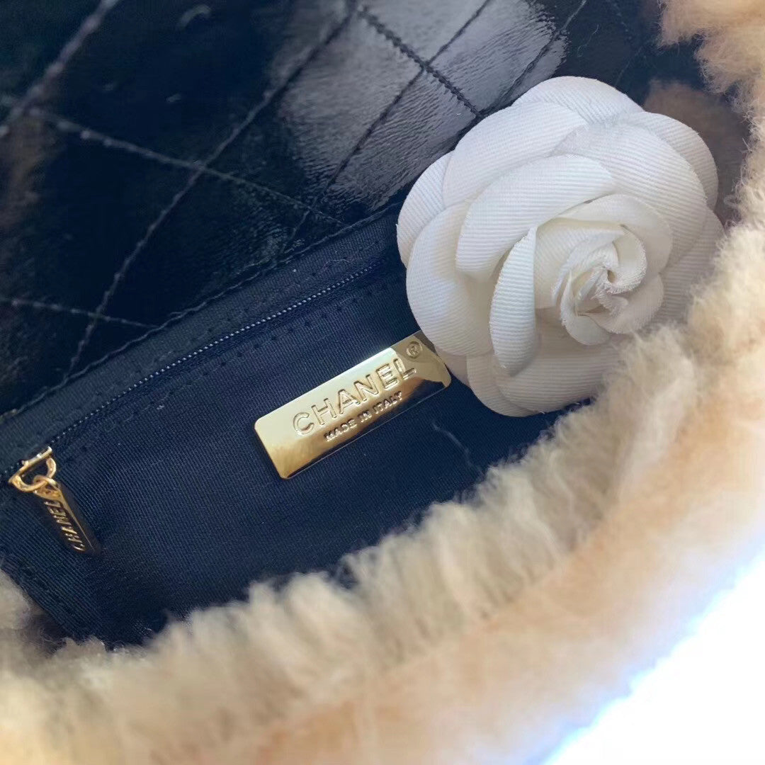 Chanel Shiny Crumpled Flap Bag Balck & Beige