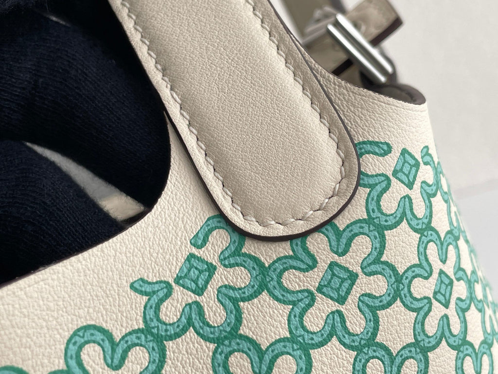 Hermès "Lucky Daisy" NataSwift Picotin Lock 18 Palladium Hardware, 2022