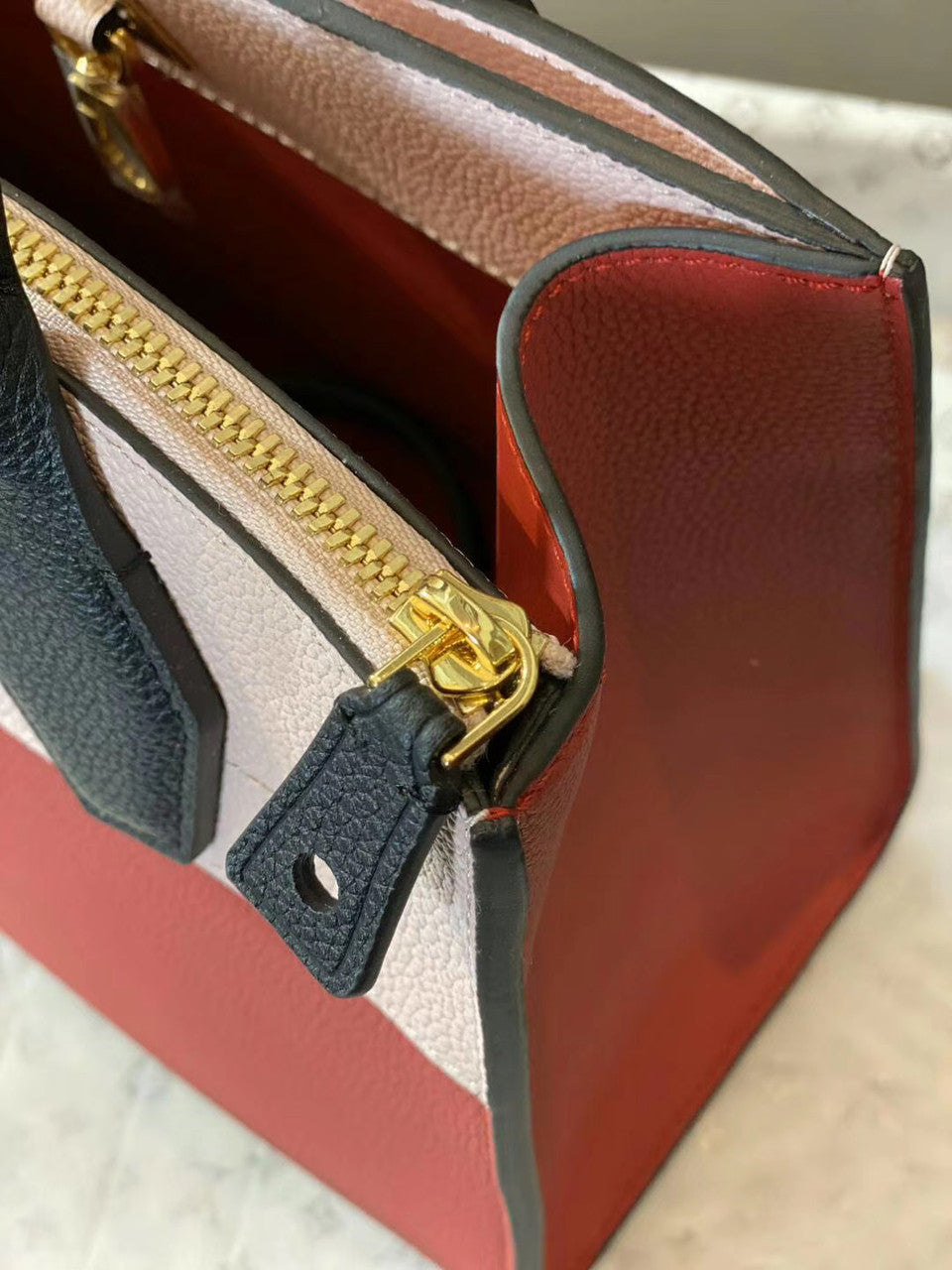 Louis Vuitton M53321 City Steamer PM