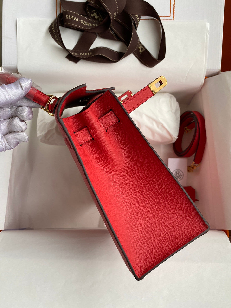 HERMES KELLY 28 SELLIER RED EPSOM GOLD HARDWARE