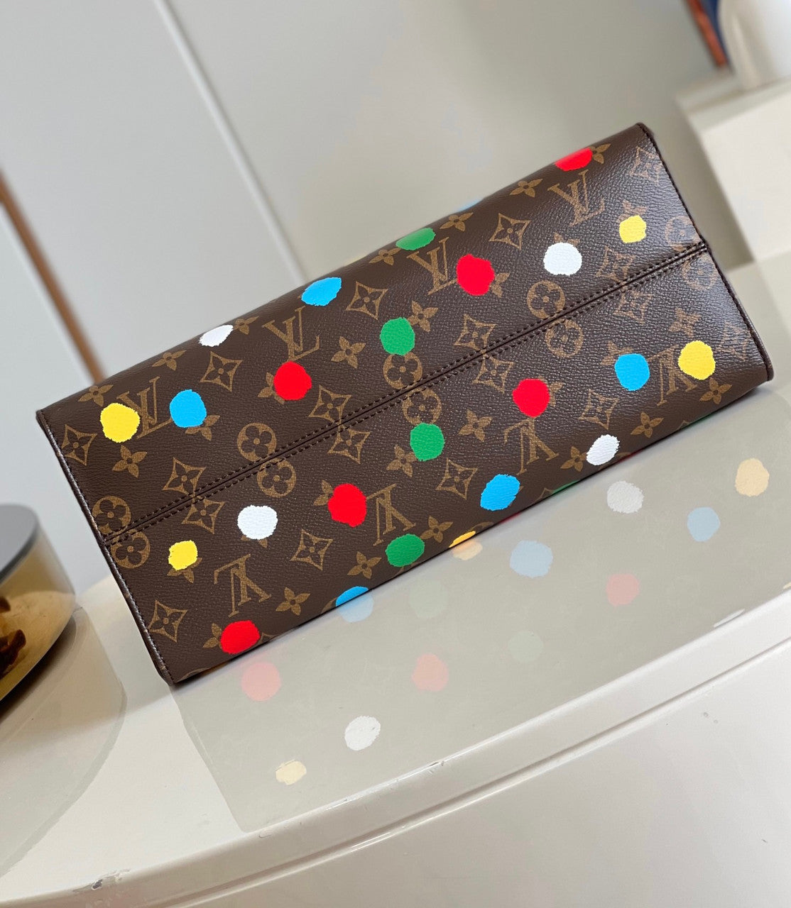Louis Vuitton M46379 LV x YK OnTheGo MM