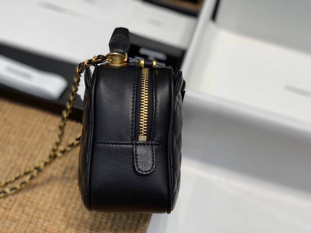 Chanel Vanity Case Black A57950