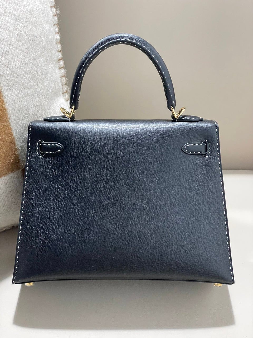 HERMES LIMITED EDITION KELLY 25 MISS YOU SELLIER UN POINT SUR DEUX NOIR BLACK MONSIEUR GOLD HARDWARE