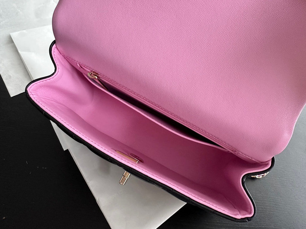 Chanel MINI FLAP BAG WITH TOP HANDLE SS2023